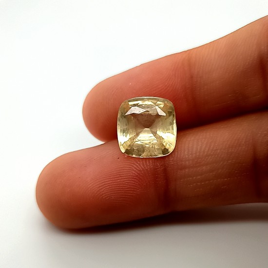 Yellow Sapphire (Pukhraj) 6.32 Ct Good quality Yellow Sapphire (Pukhraj) 6.32 Ct Good quality